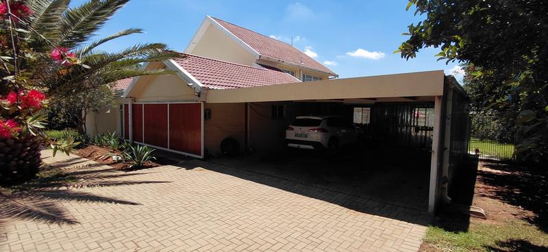 4 Bedroom Property for Sale in Fichardt Park Free State